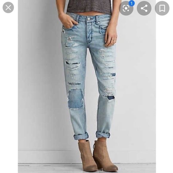 American Eagle Outfitters Denim - American Eagle Tomgirl distressed jeans!